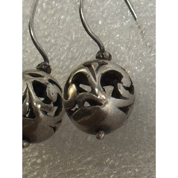 Silpada Sterling Silver Simple Delight Filigree Ball Bead Drop Earrings W0718 - Picture 3 of 3